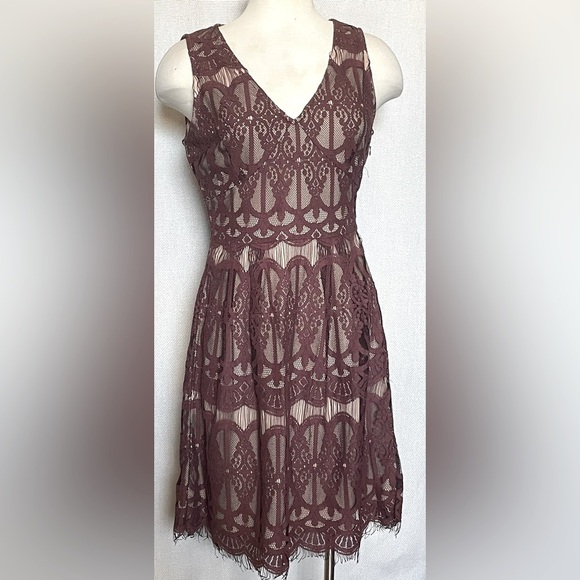 Skies Are Blue Dresses & Skirts - Skies are Blue lace dress